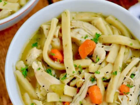 Best Chicken Noodle Soup – Easy 30-Minute Comfort Recipe