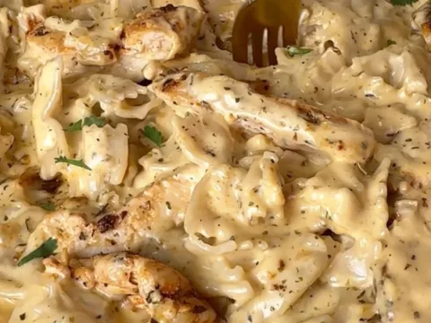 Creamy Chicken Pasta with Sun-Dried Tomatoes
