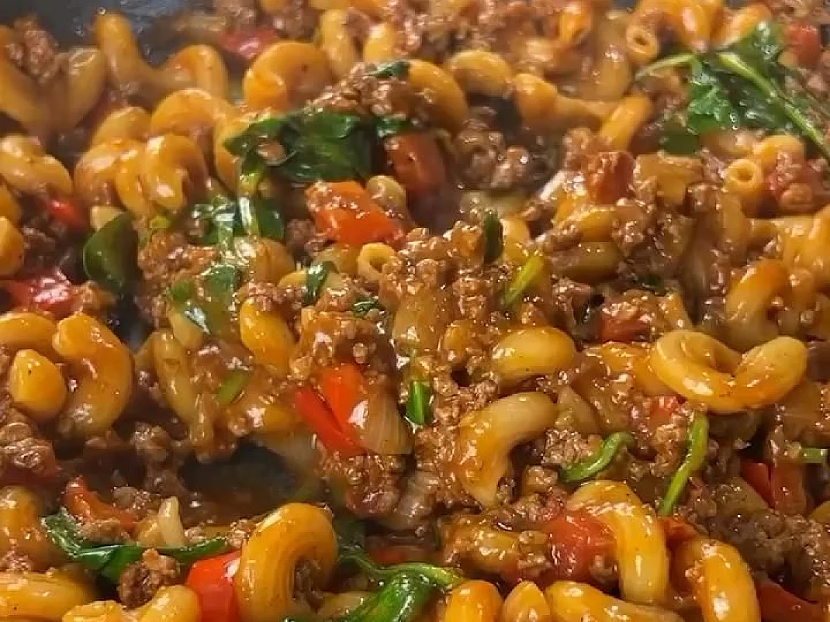Easy Comfort Food, freshly made and ready to serve