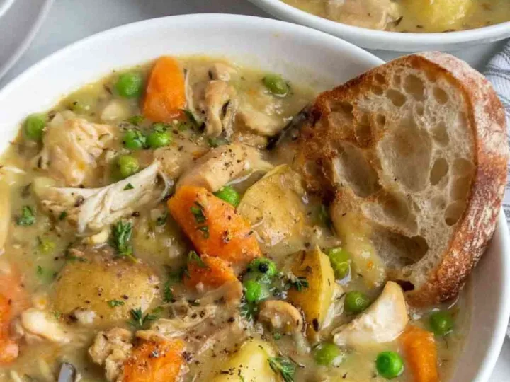 Easy Slow Cooker Chicken Stew – Hearty & Warm